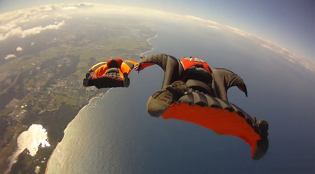 Wingsuit_flying