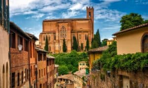 Top 10 Best Places to Live in Italy for Luxury Buyers