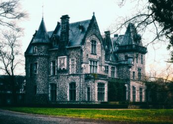 Why Global Luxury Property Markets Are Changing Faster Than Most People Realise